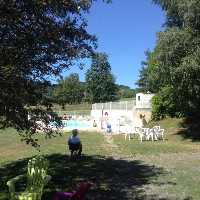 Camping en Auvergne-Rhône-Alpes avec piscine